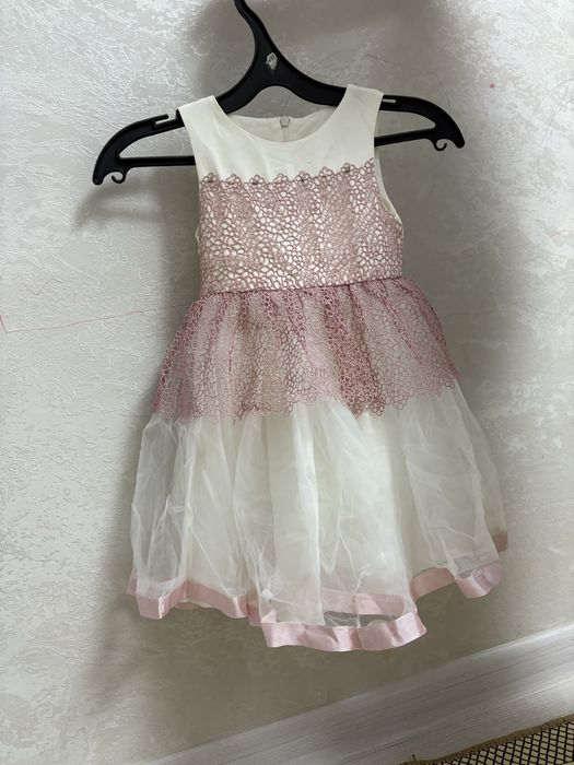 Продам   платья