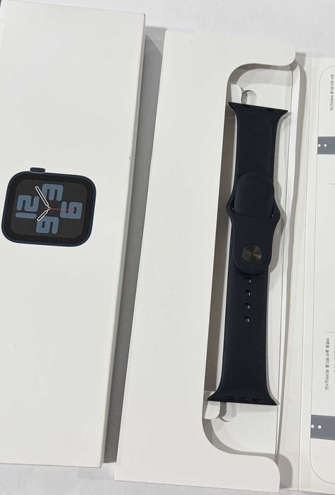 Смарт часовник Apple - Watch SE2 v2 Cellular