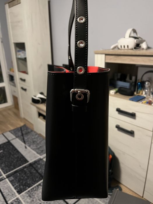 Дамска чанта Mia Tomazzi естествена кожа черен цвят