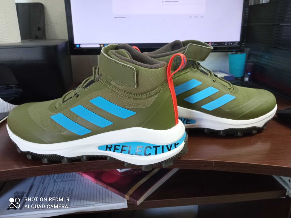 Страхотни обувки Adidas