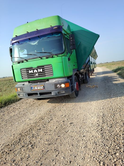 Man Silent+Remorca cereale