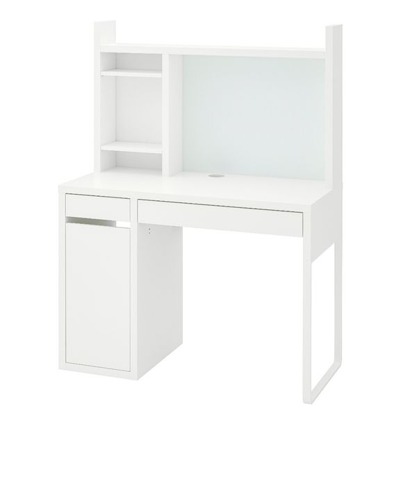 Birou Micke Ikea și scaun