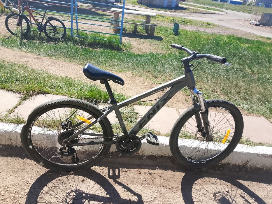 Продам велосипед Fnix