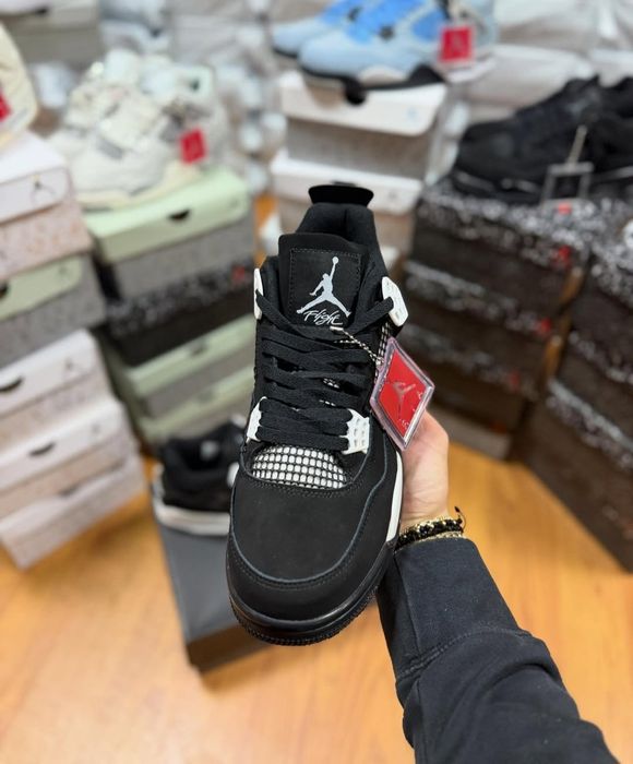 Jordan 4 White Thunder