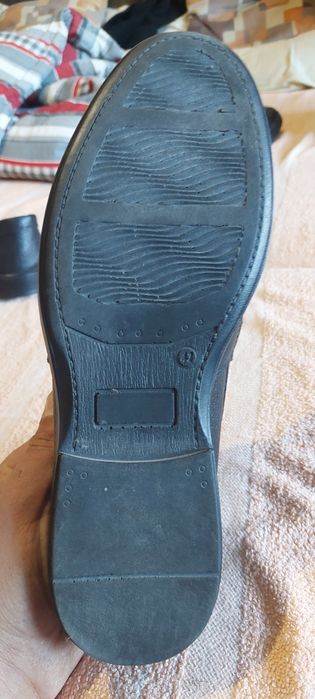 Pantofi bărbătești