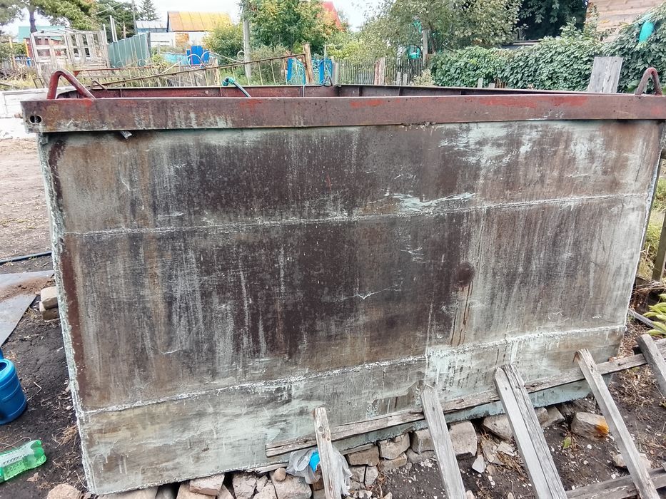 Продам емкость с краном