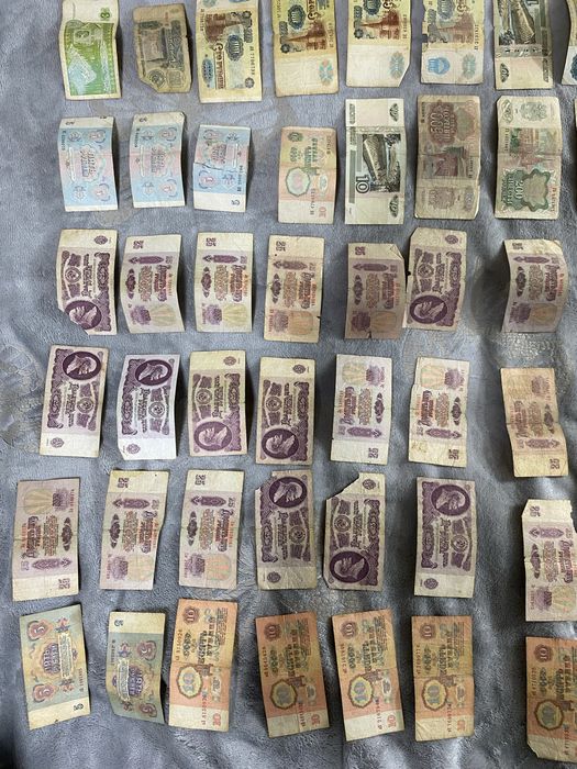 Продам старые банкноты рублей и тенге