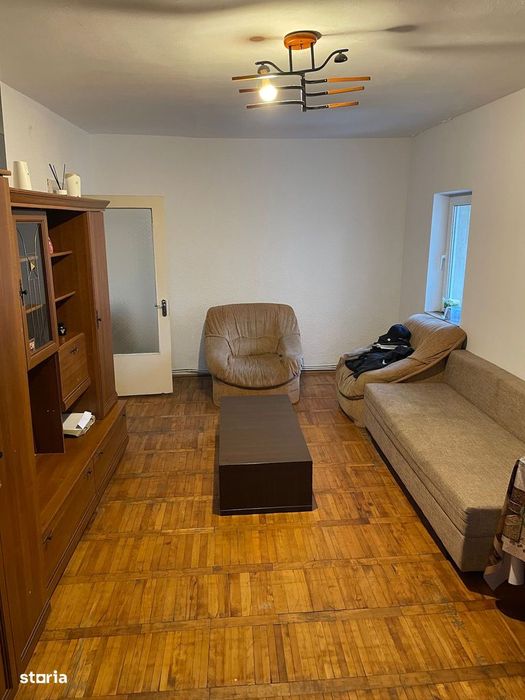 Apartament 3 camere, balcon, etaj 6, zona dr.Stanca