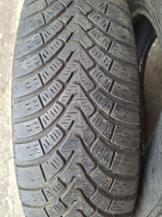 Продам шины 215/70/16 фалькен