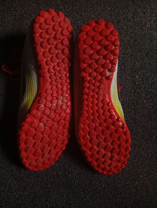 Adidas f50 fotbal