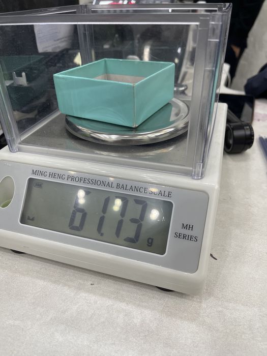 Женский золотой комплект 750 пробы