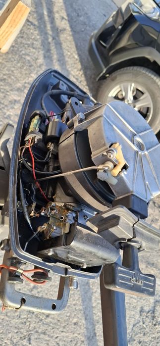 Barca pneumatica Quicksilver si motor  Tohatsu 5 cp, podina rigida,