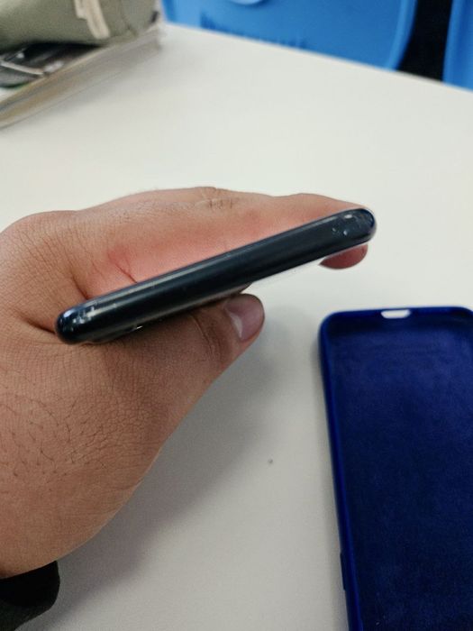 Iphone se 2020 черный