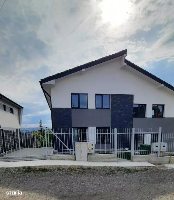 Duplex premium langa Auchan Iris 186 mp utili Teren 252 mp NZEB | Pano