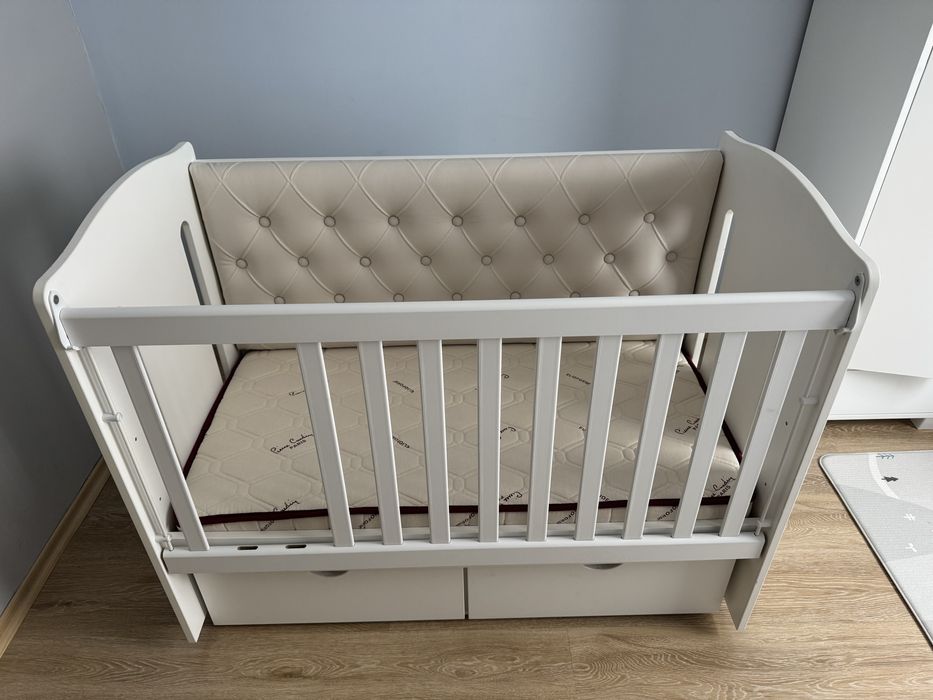 Бебешка кошара от МДФ Redo с Тапицерия