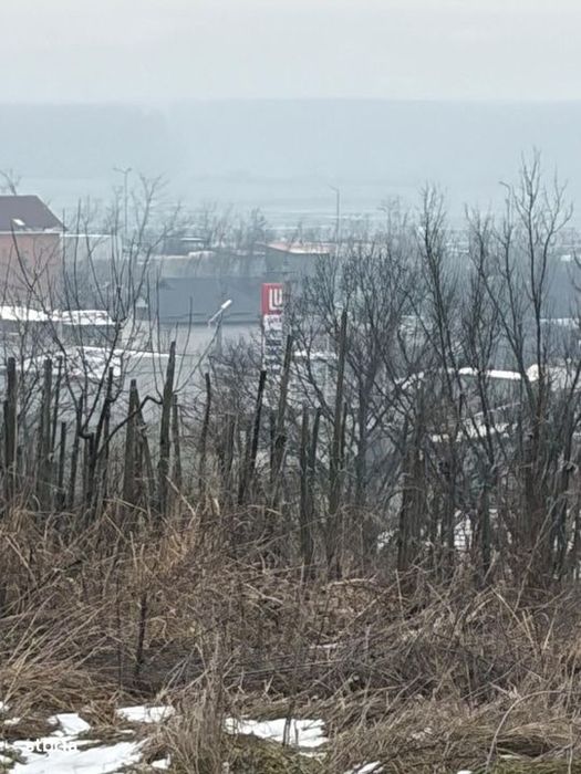 Teren de 9000mp, la intrarea in Filiasi ,la 300m de str. Racoteanu