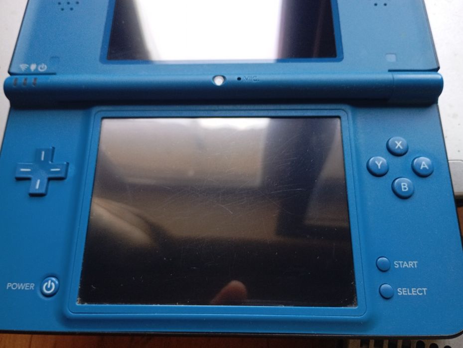 Nintendo ds-xl конзола