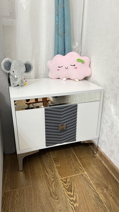 Продается шифоньер, тумбочки