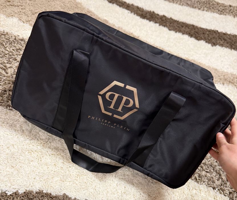 Сакове Calvin Klein, Philipp Plein & Moschino