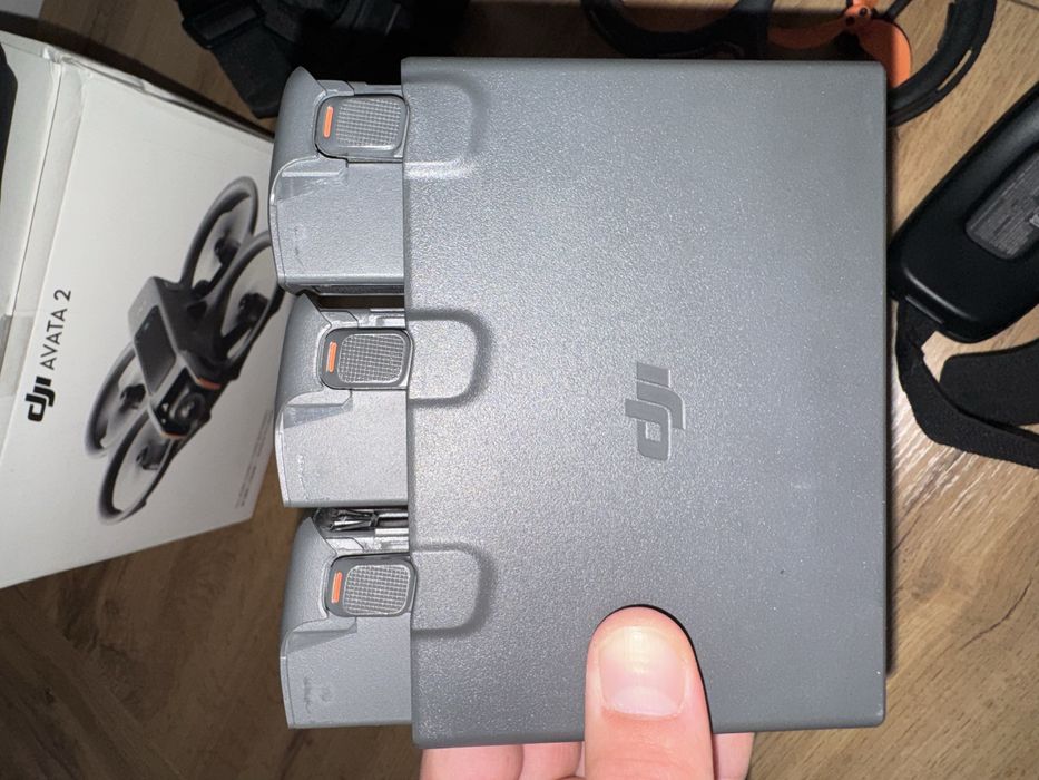 Дрон DJI Avata 2 Fly More Combo