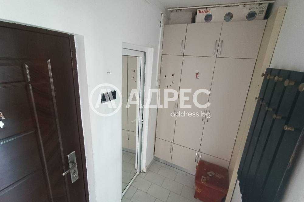 Продава се Двустаен апартамент в Разград, Лудогорие - 50 кв.м за 1102 €/кв.м - Снимка #4