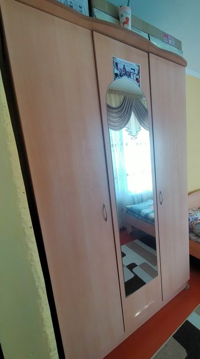Продам шкаф для одежды