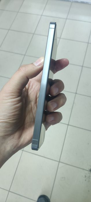 Продам Самсунг А56.