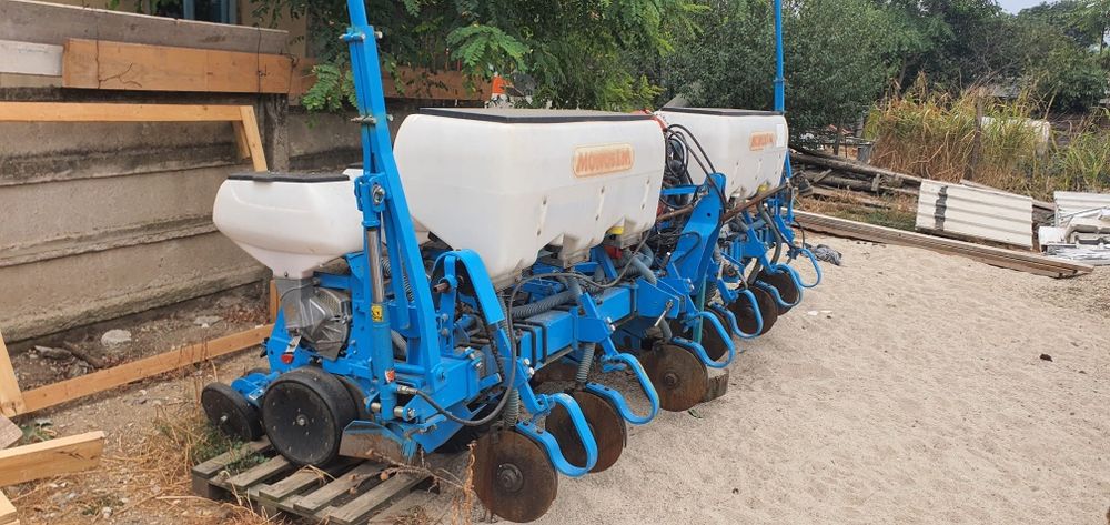 Utilaje pentru agricultura: semănătoare, prășitoare, plug