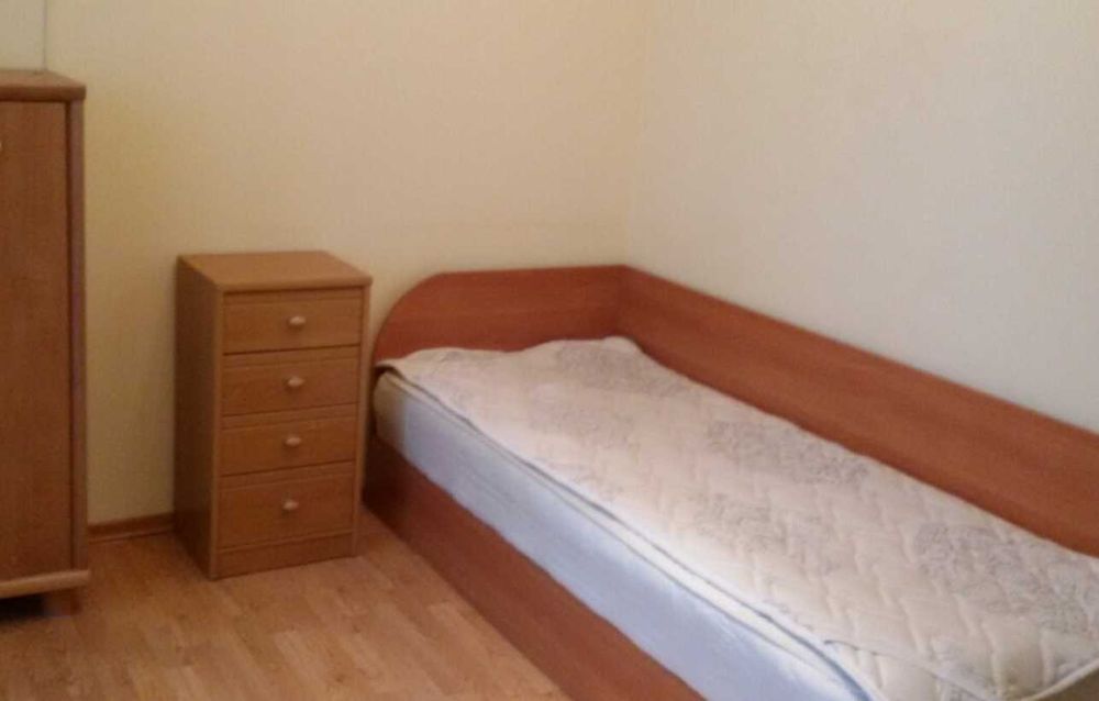 Дава се под наем Тристаен апартамент в Пловдив, Остромила - 88 кв.м за 489.6 € - Снимка #1