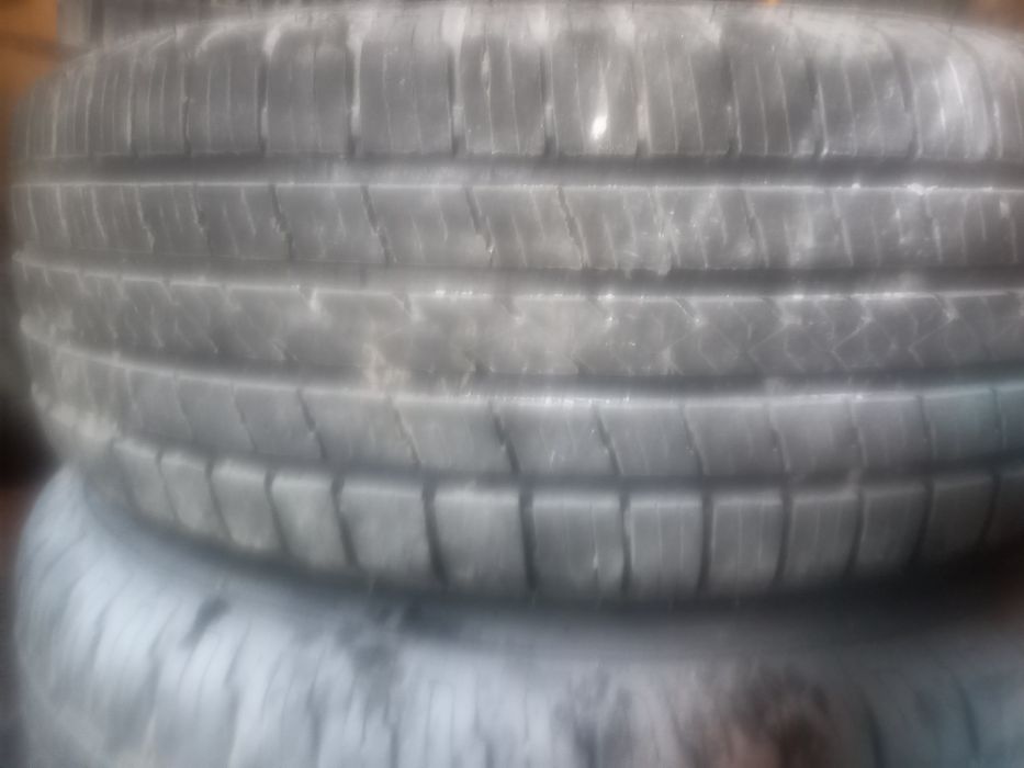 Vând cauciucuri bune