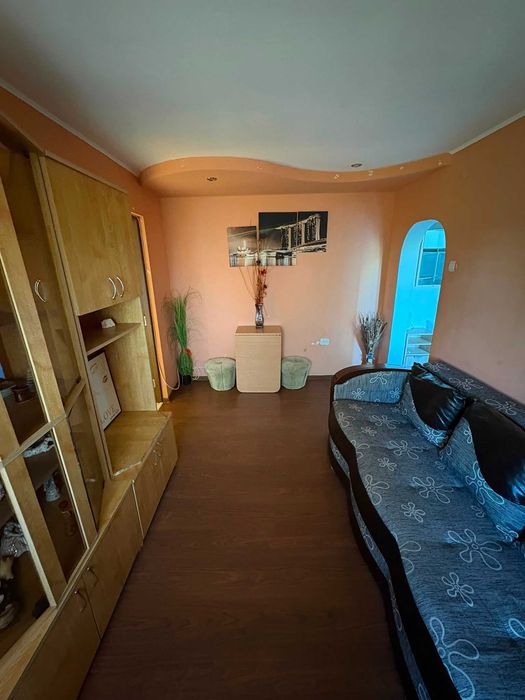 Inchiriez apartament 3 camere Galati