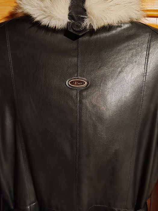 Кожено красиво палто.