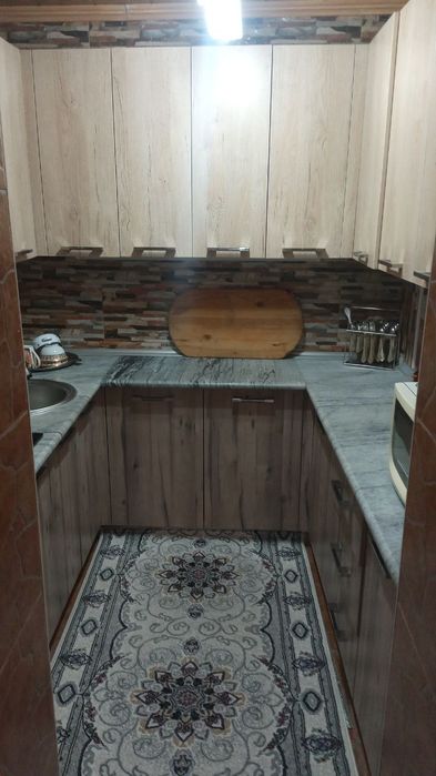 Продаю 3х квартиру + подвал 180кв. Под бизнес (Собственник)