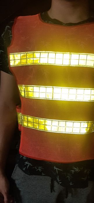 Жилеты сигнальные