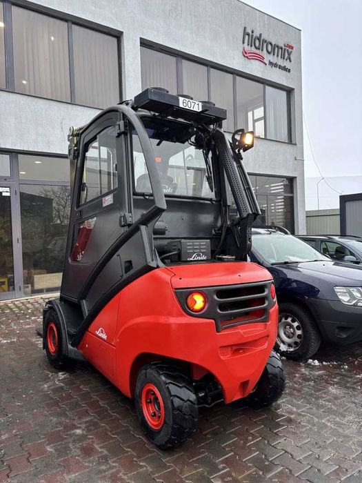 Stivuitor - Motostivuitor Linde H35D-02 CABINĂ An fabricație: 2006