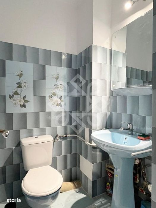 Apartament cu 3 camere de inchiriat pe bld. Stefan cel Mare