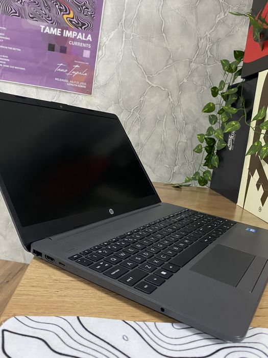 Ноутбук HP 250 G9