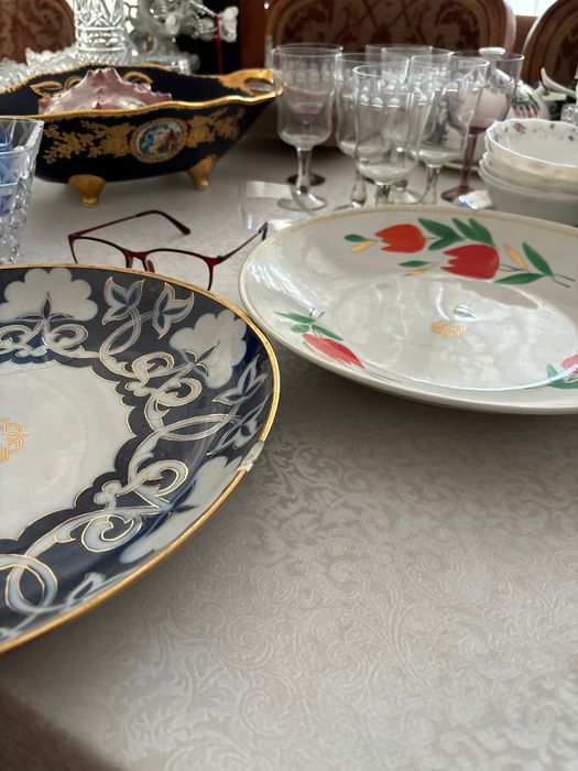 Лаганы 2 зеленых одинаковые и 2 разных