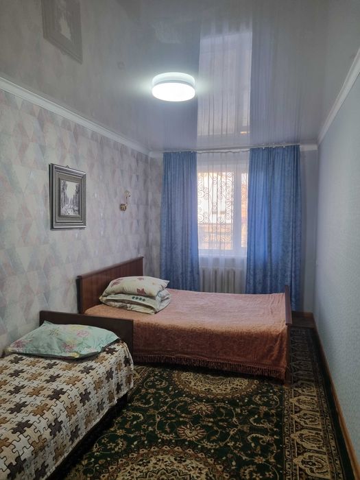 Сдам  2 комн квартиру в центре