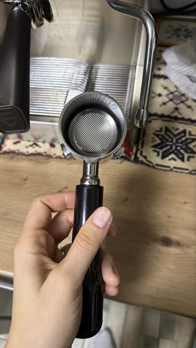 Portafiltru botomless compatibil Delonghi