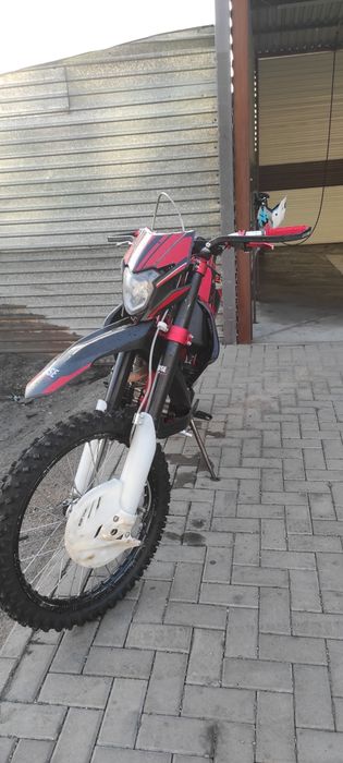 Мотоцикл эндуро BSE Z10