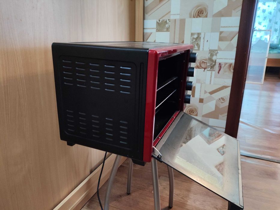Электропечь (мини-печь) GFGRIL GFO-32BR .