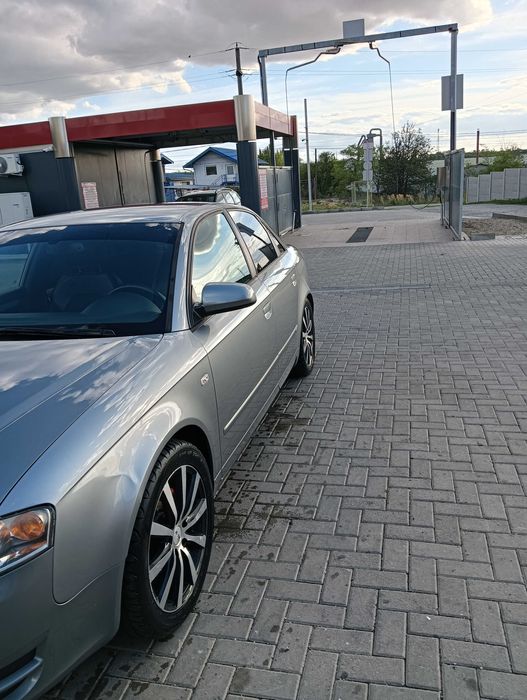 Vând Audi A4 B7 S Line