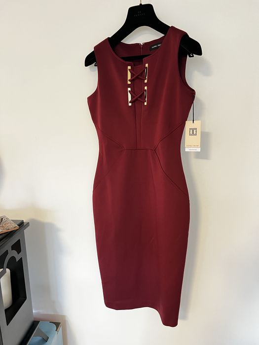 Rochie vișinie Ivanka Trump