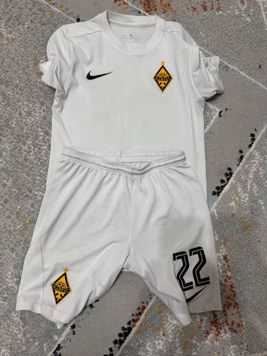 Кайратская форма