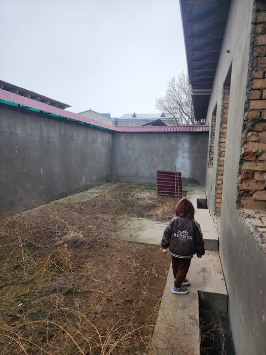 Nazarbek Beshqo'rgon 4 sotixdan 2ta hovli