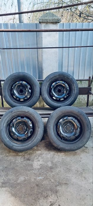 Jante + Anvelope Michelin 175/70 R14 + Capace Volkswagen