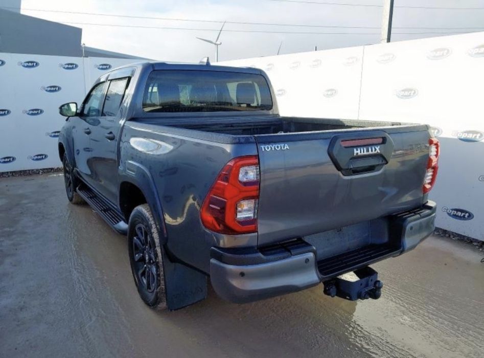 Dezmembrez Toyota Hilux 2.8 1GD-FTV Automat 2020-2024