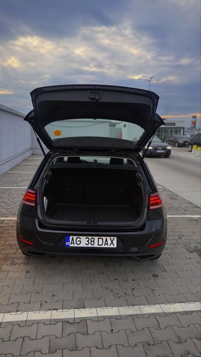 VOLKSWAGEN Golf 2019 — imagine 2