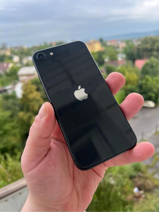 Обмен Айфон SE 2020г 64гб